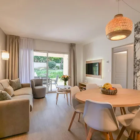 Chant Des Vagues Tropez Viii