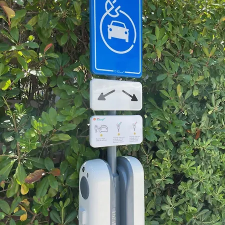 Chant Des Vagues Tropez Viii *