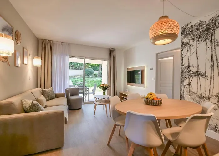 Chant Des Vagues Tropez Viii