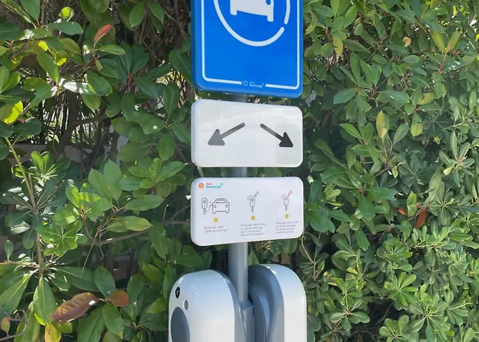 Chant Des Vagues Tropez Viii *